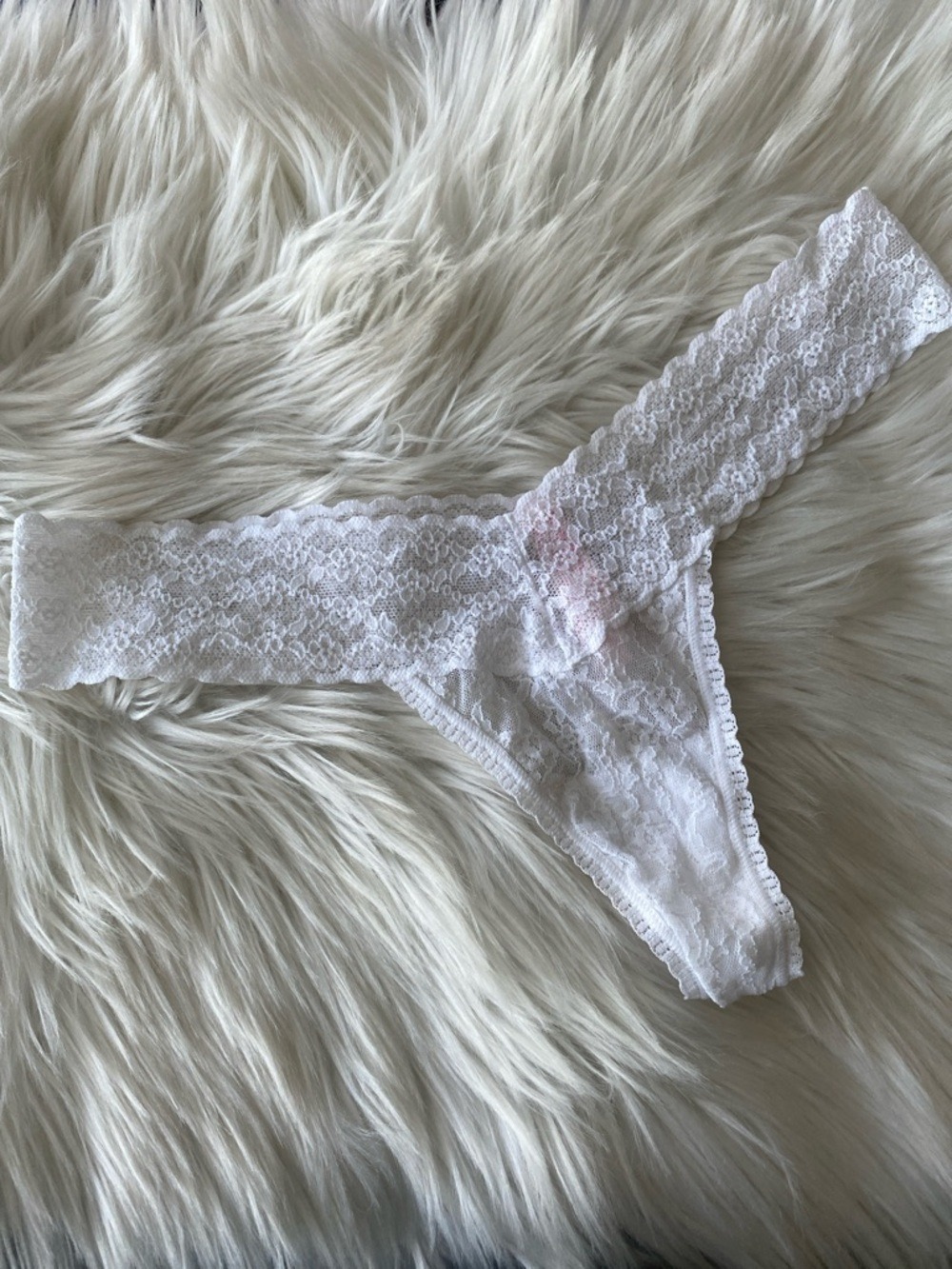 Victoria’s Secret White Lace Thong Panty